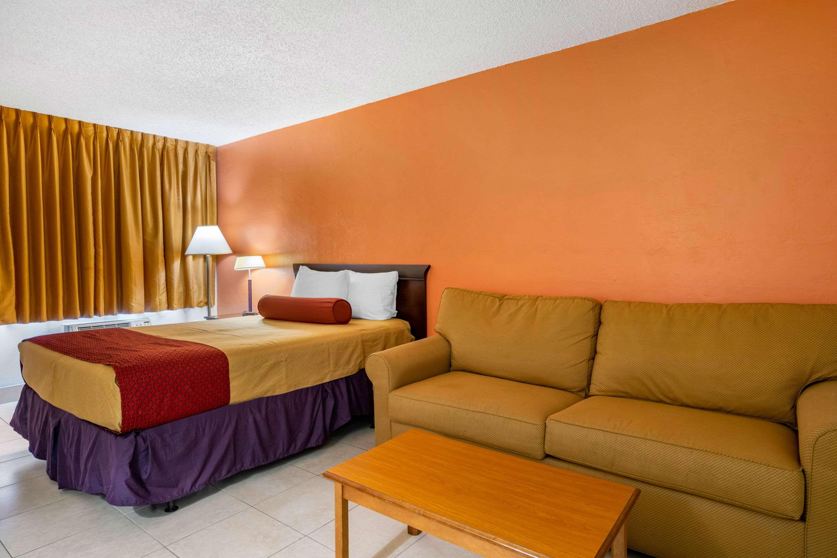 Econo Lodge North North Fort Myers Exterior foto