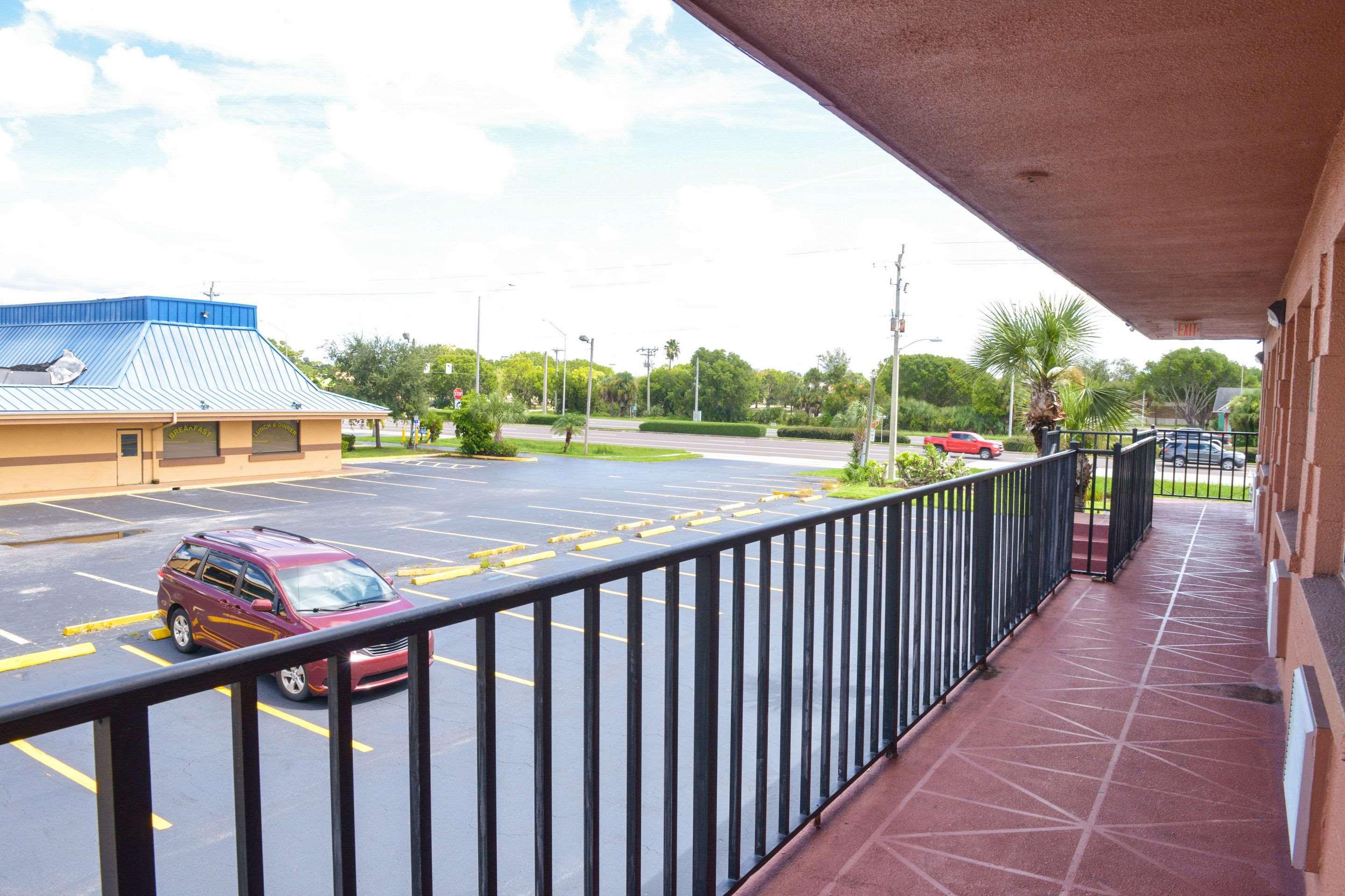 Econo Lodge North North Fort Myers Exterior foto