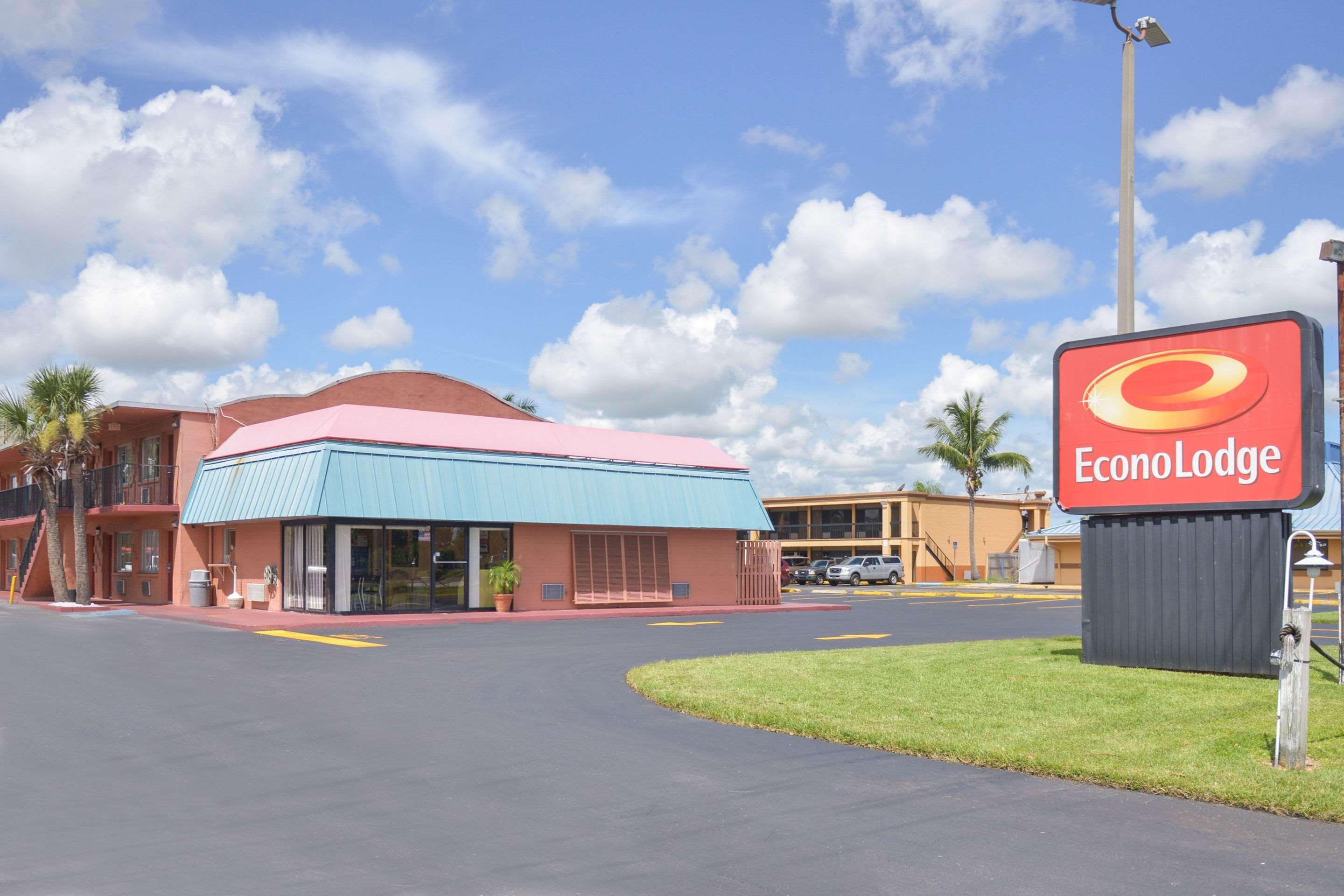 Econo Lodge North North Fort Myers Exterior foto